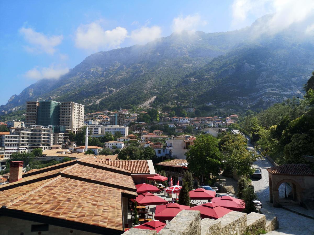 Kruja Hostel Exterior photo