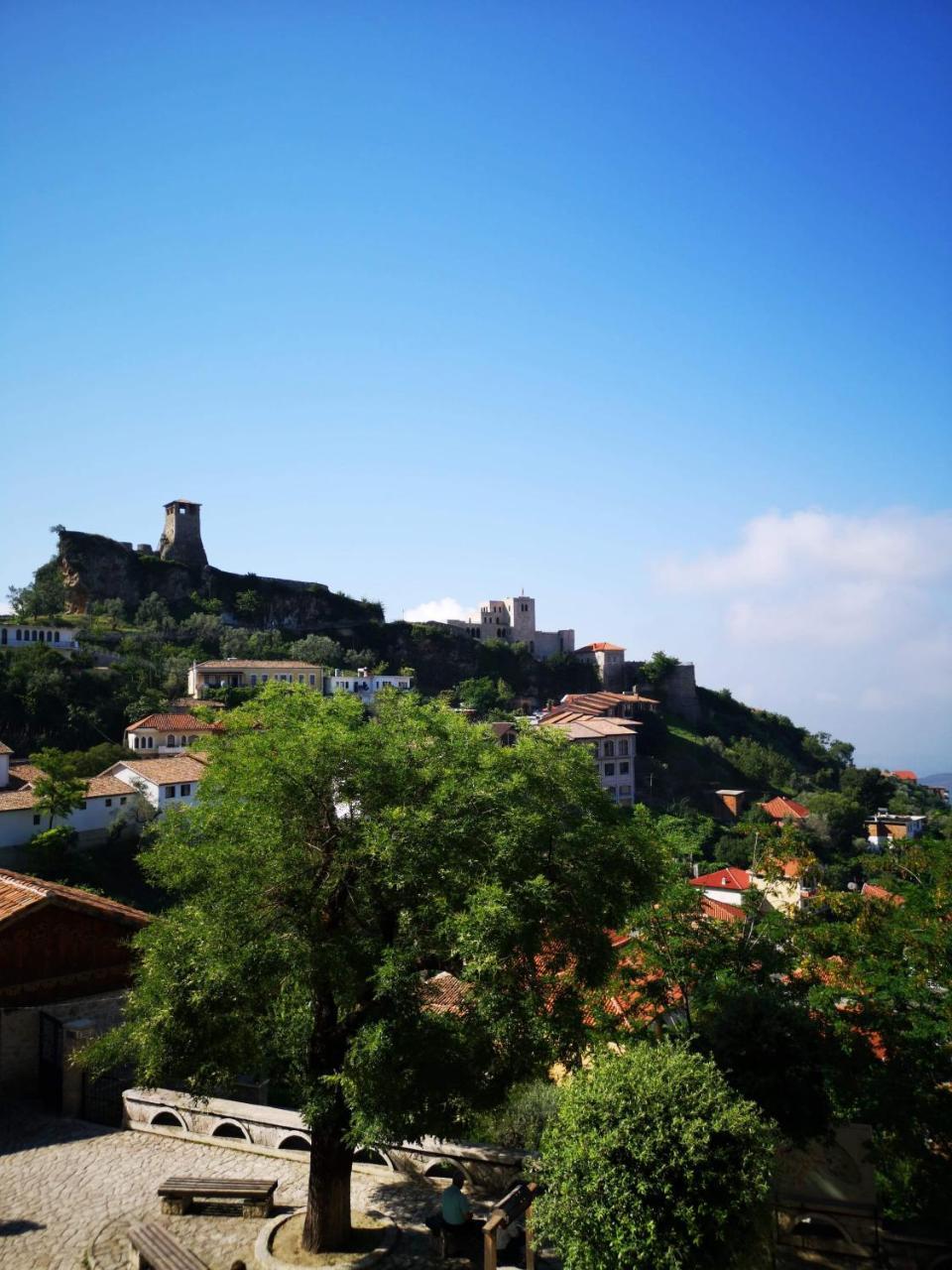 Kruja Hostel Exterior photo